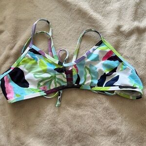Jolyn “tomcat” bikini top. Size X- large.